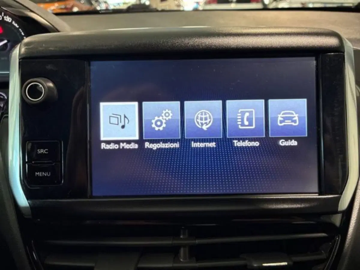Peugeot 208 usata a Ancona (18)
