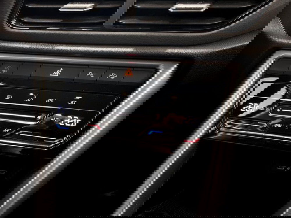 Volkswagen T-Roc usata a Piacenza (13)