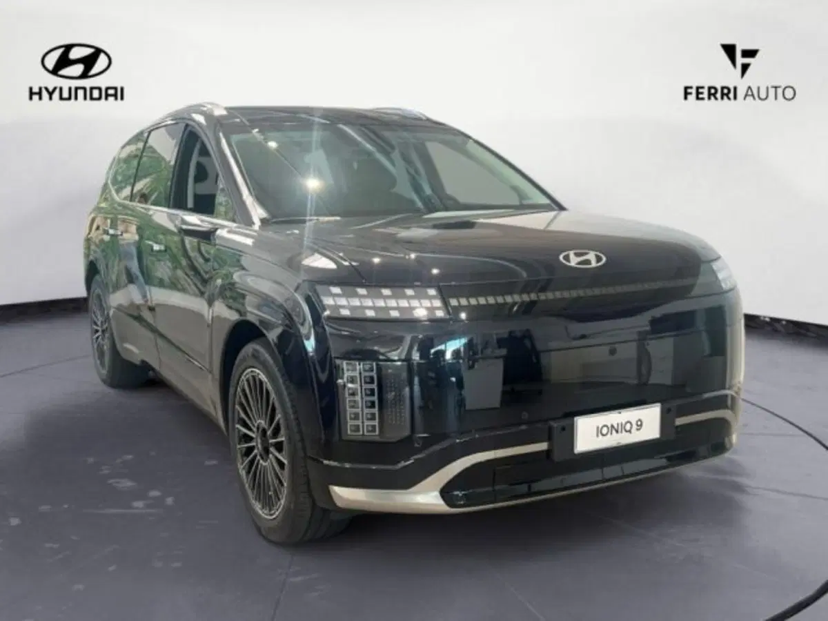 Hyundai Ioniq 9 nuova a Treviso (3)