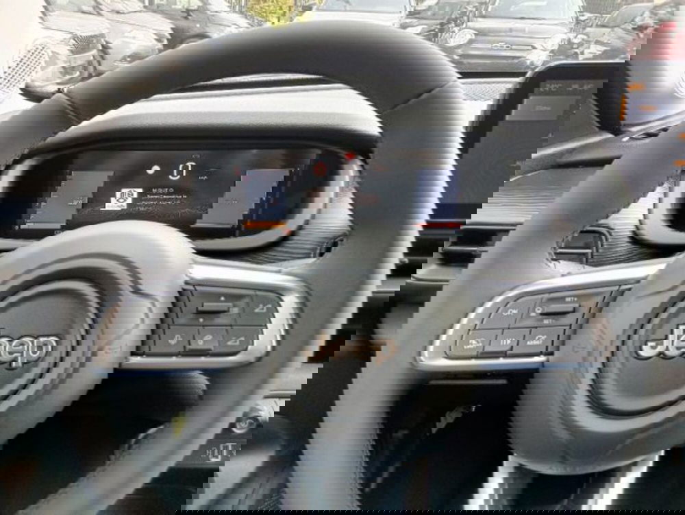 Jeep Avenger nuova a Brescia (7)