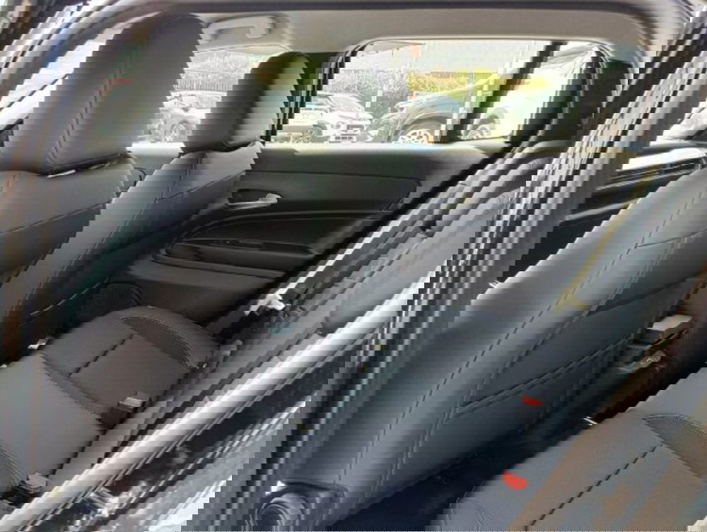 Jeep Avenger nuova a Brescia (8)