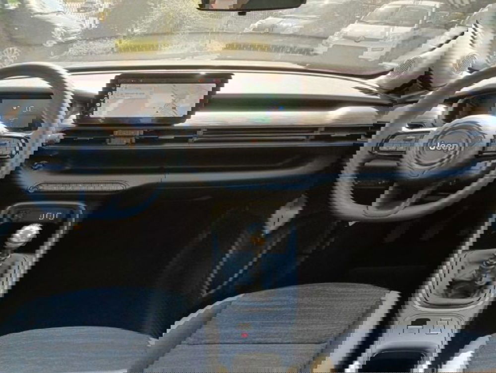 Jeep Avenger nuova a Brescia (10)