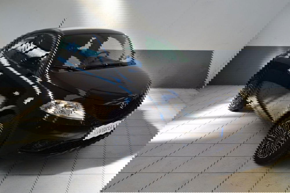 Lancia Ypsilon usata a Monza e Brianza (5)