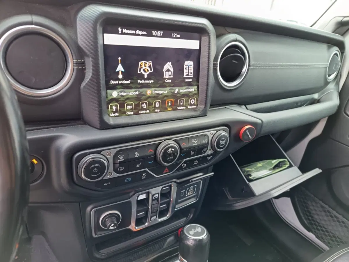 Jeep Wrangler Unlimited usata a Alessandria (12)