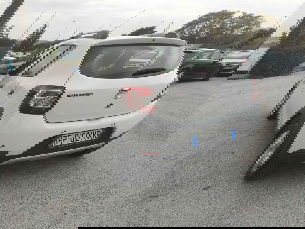 Dacia Sandero usata a Matera (11)