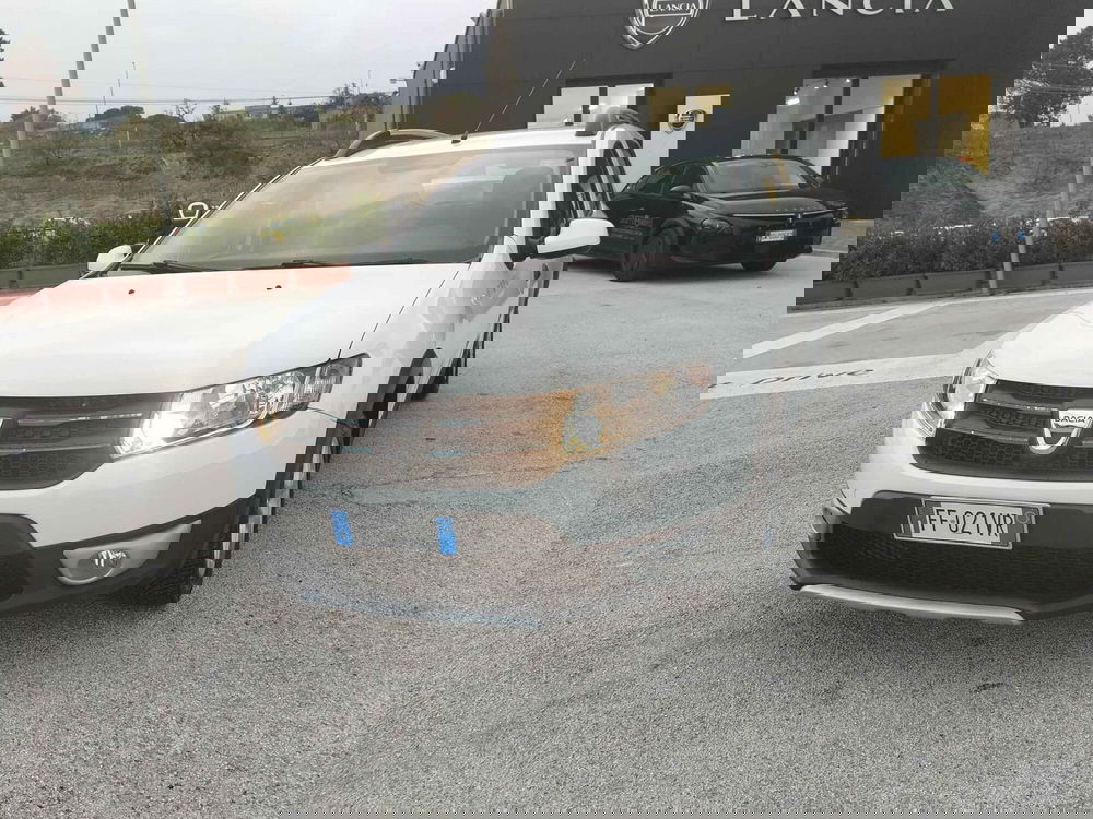 Dacia Sandero usata a Matera (2)