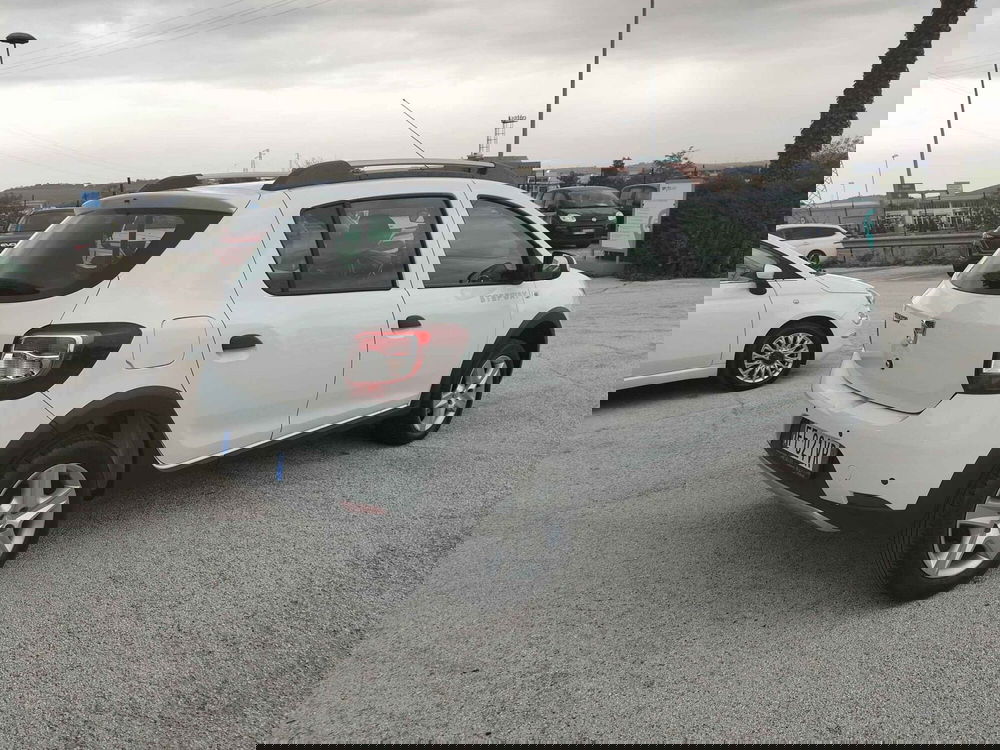 Dacia Sandero usata a Matera (8)