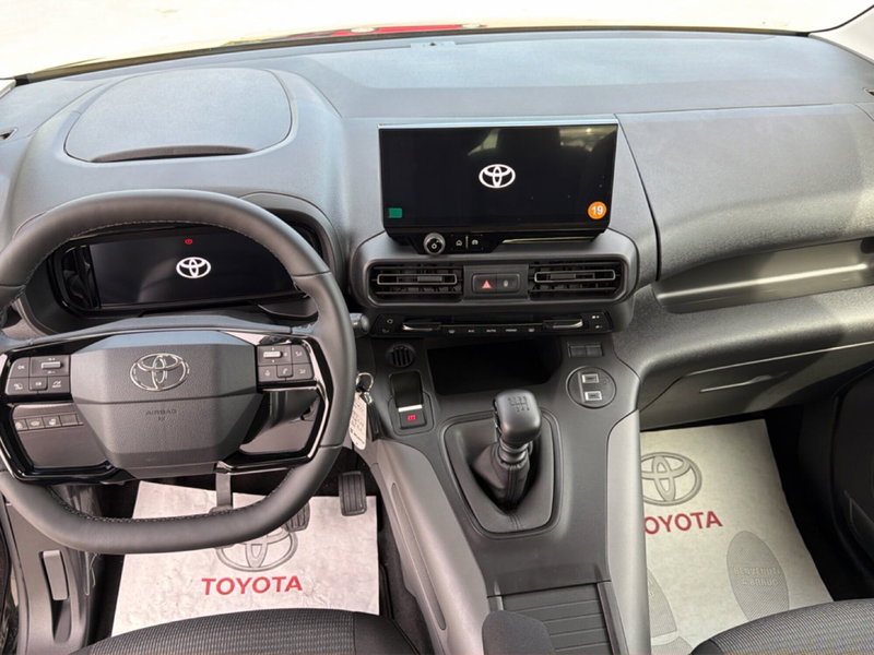 Toyota Proace City Verso nuova a Siracusa (10)