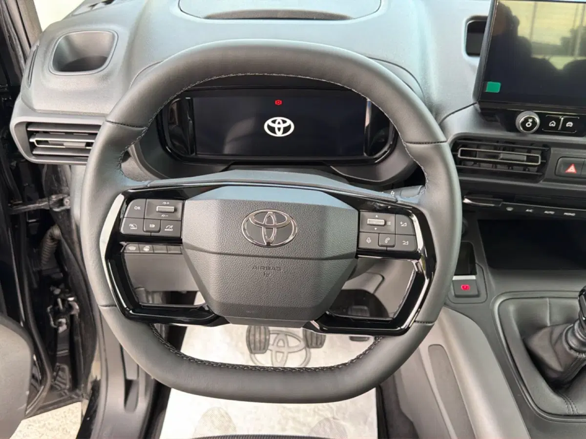 Toyota Proace City Verso nuova a Siracusa (11)