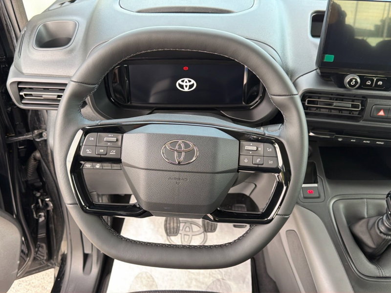 Toyota Proace City Verso nuova a Siracusa (11)