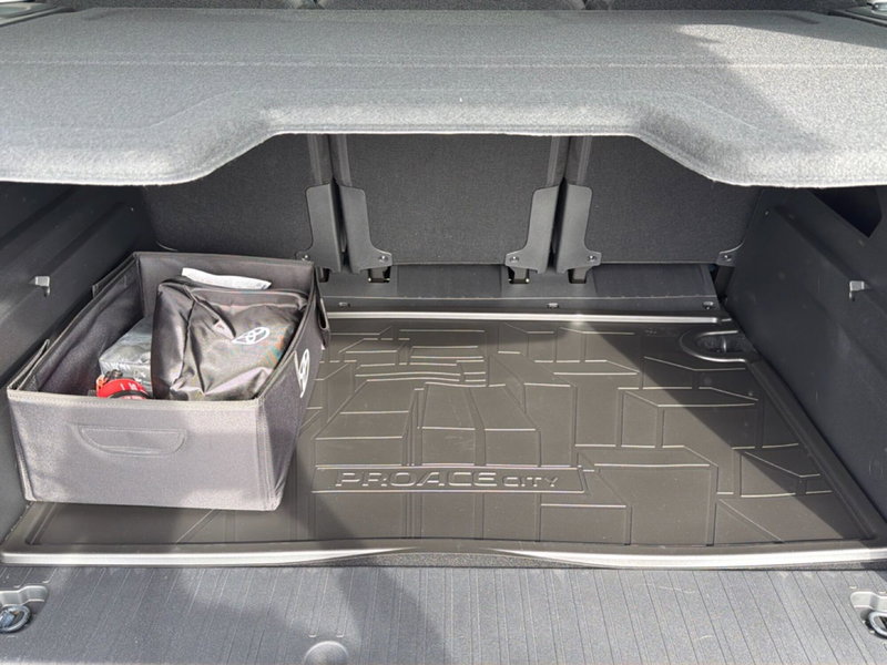 Toyota Proace City Verso nuova a Siracusa (7)