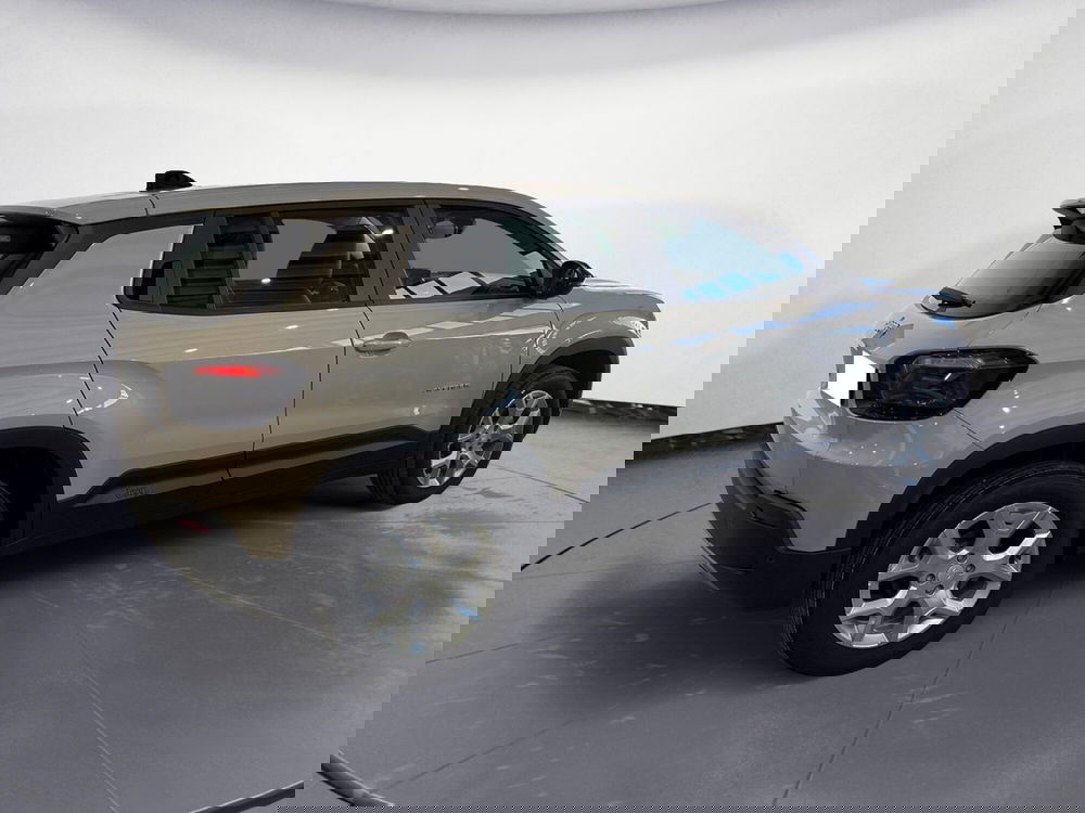 Jeep Avenger nuova a Caltanissetta (7)