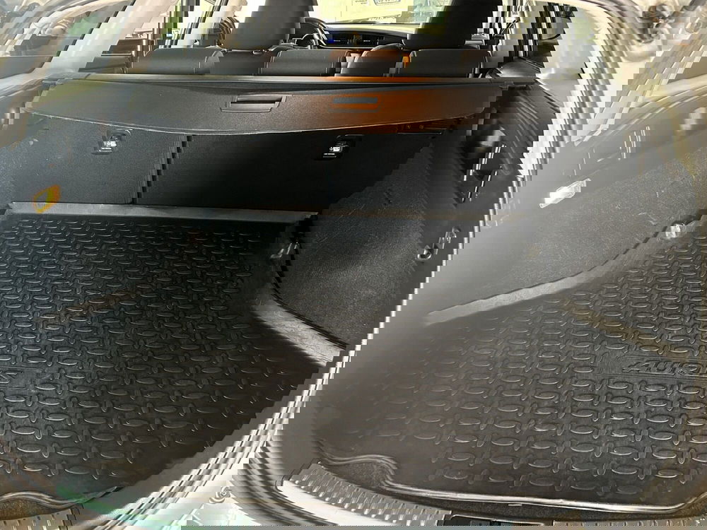 Toyota Auris Station Wagon usata a Ferrara (14)