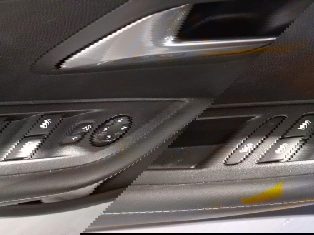 Peugeot 208 usata a Genova (12)