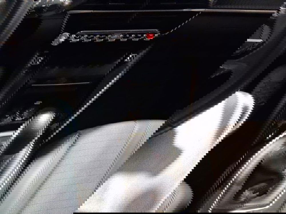 Peugeot 208 usata a Genova (16)