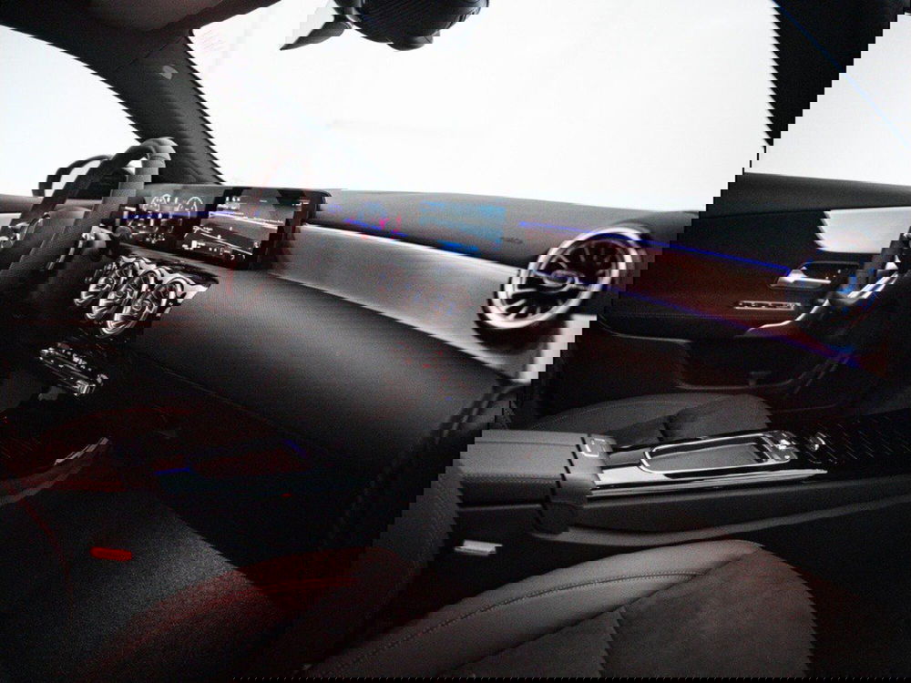 Mercedes-Benz Classe A Sedan nuova a Macerata (18)