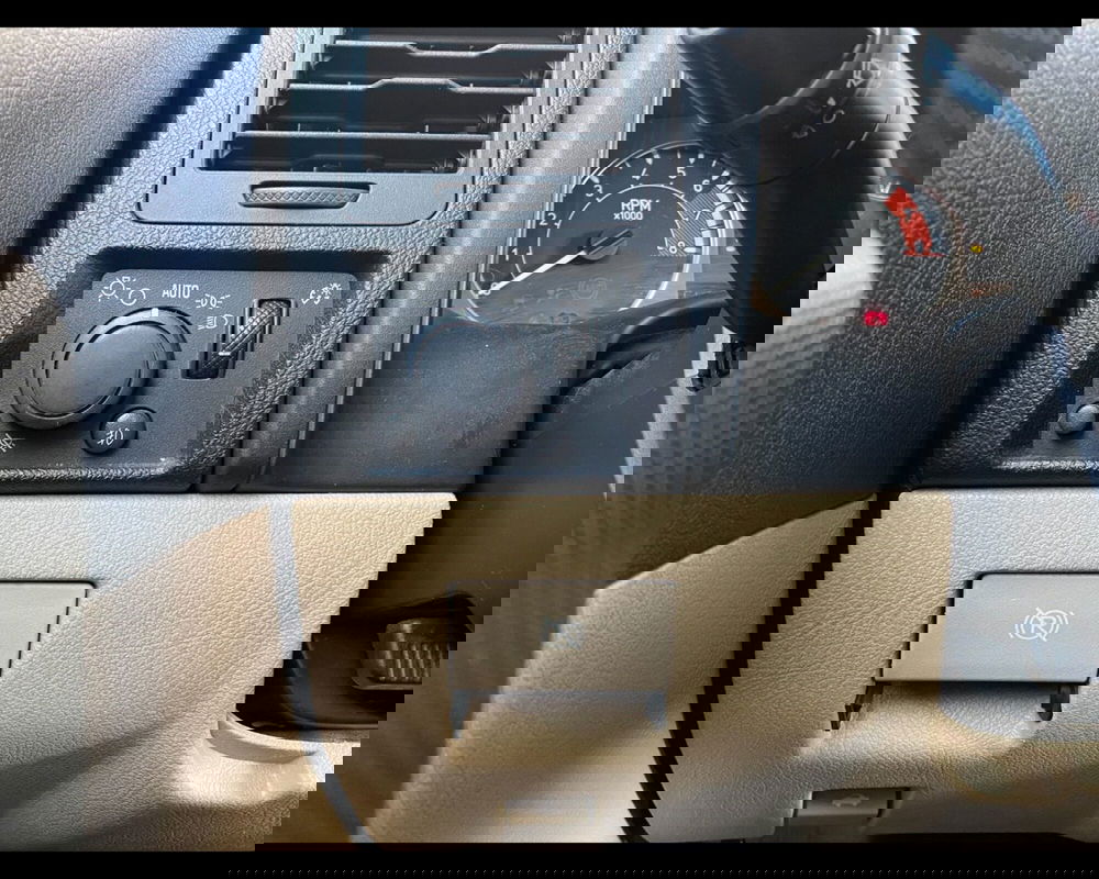 Hummer H3 usata a Torino (14)