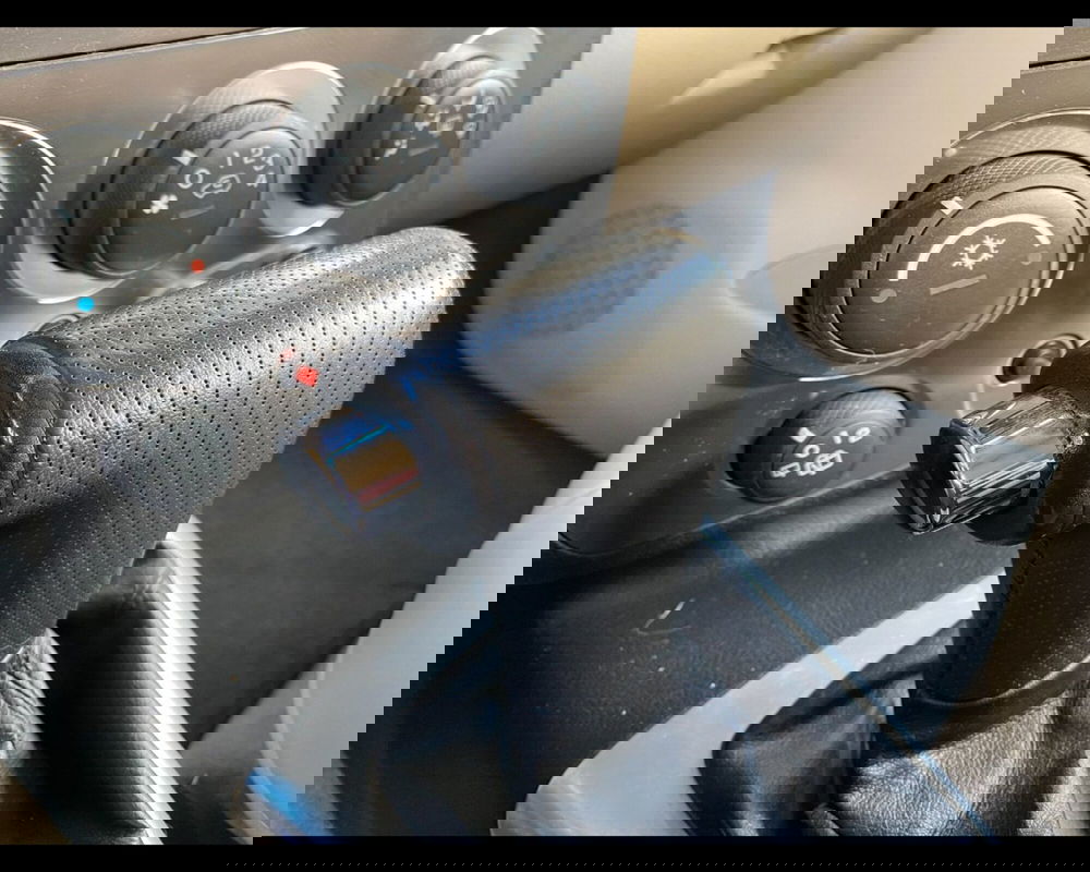 Hummer H3 usata a Torino (18)