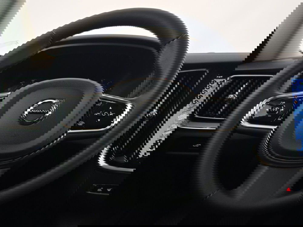 Volvo V60 Cross Country usata a Cuneo (11)