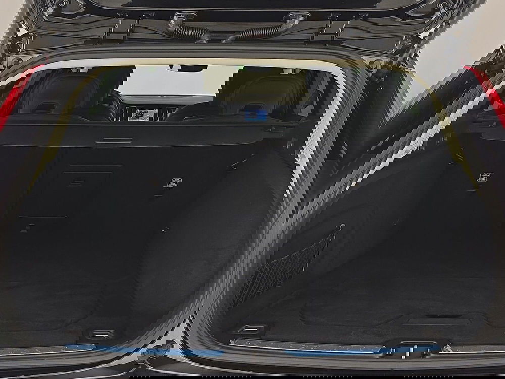 Volvo V60 Cross Country usata a Cuneo (8)