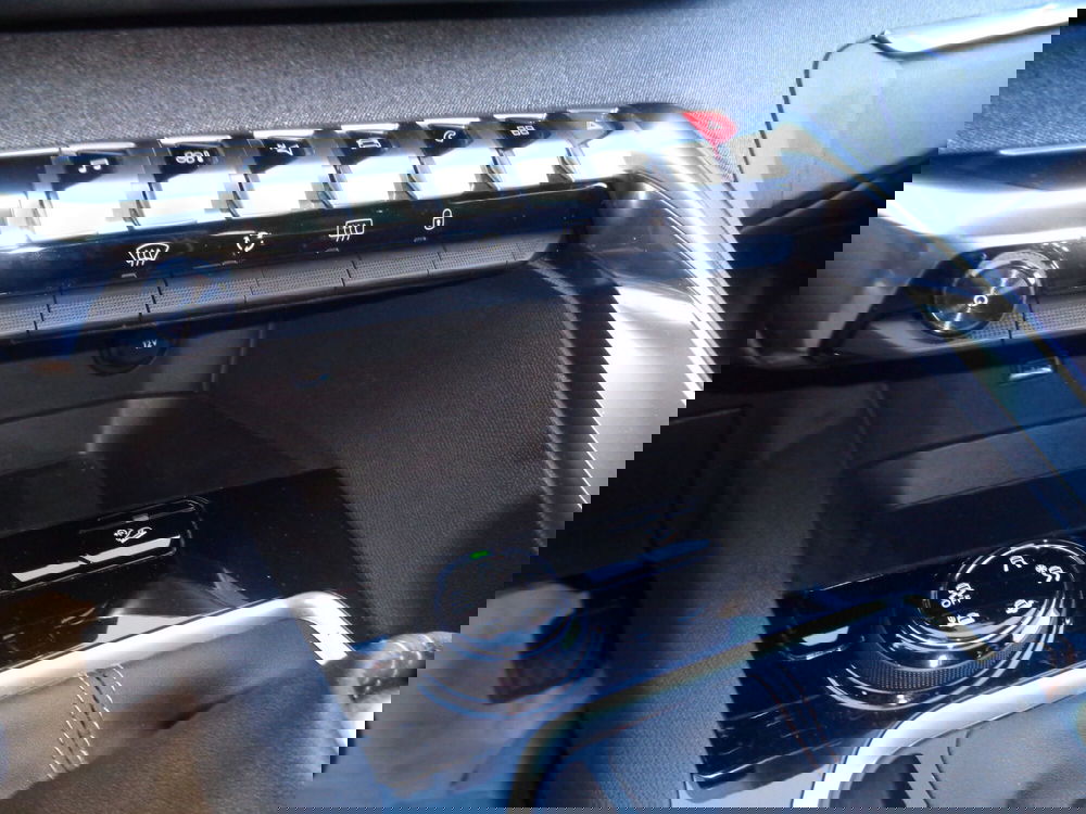 Peugeot 3008 usata a Treviso (15)