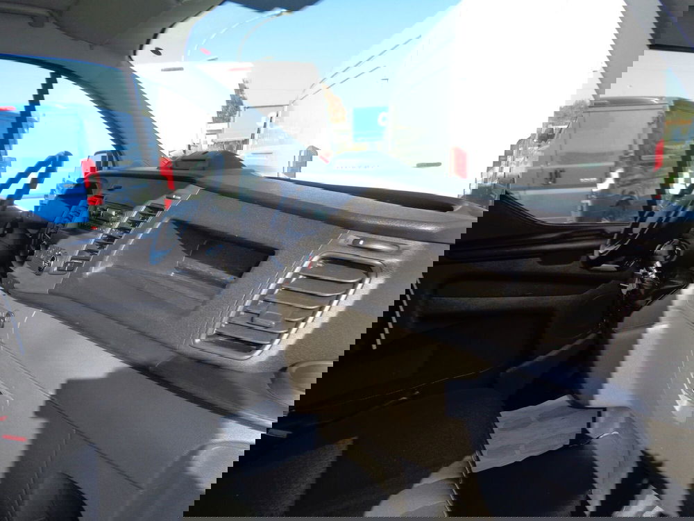 Ford Transit Custom Furgone usata a Treviso (15)