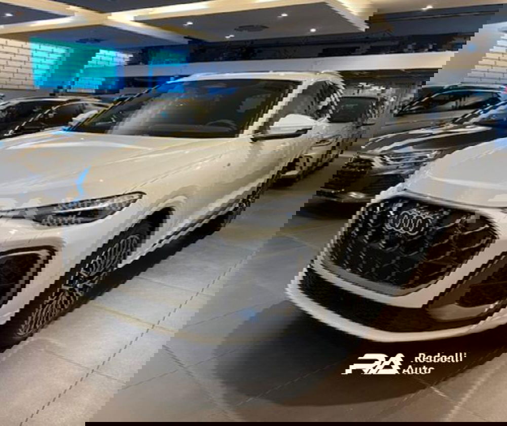 Audi Q5 nuova a Lecco