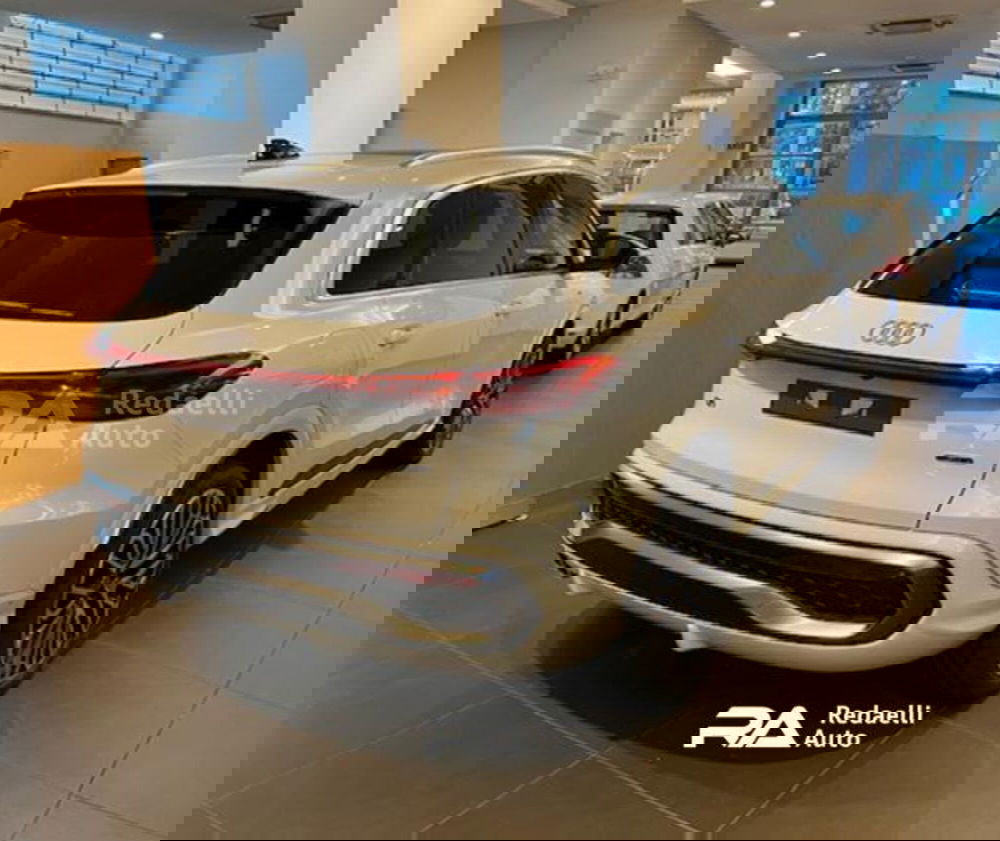 Audi Q5 nuova a Lecco (4)