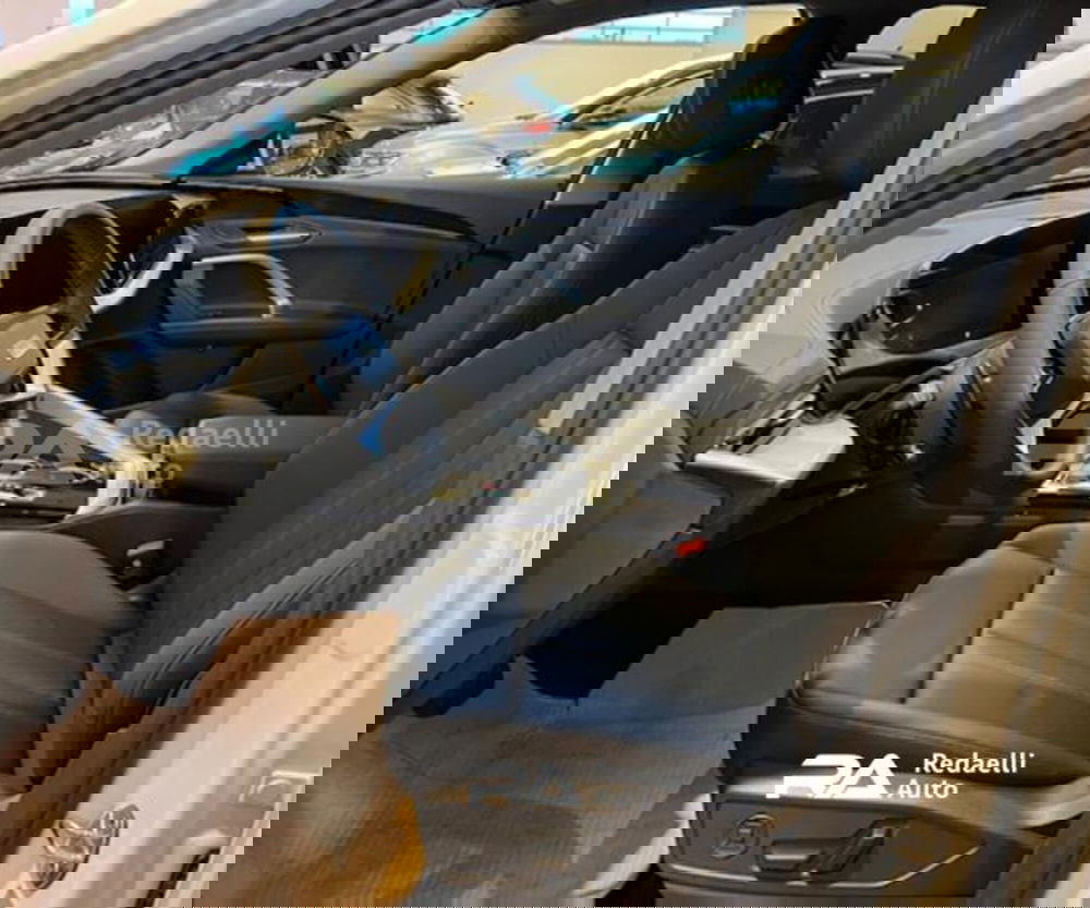 Audi Q5 nuova a Lecco (5)