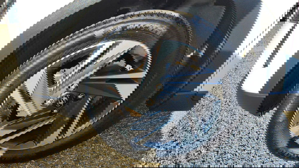 Hyundai Bayon usata a Firenze (5)