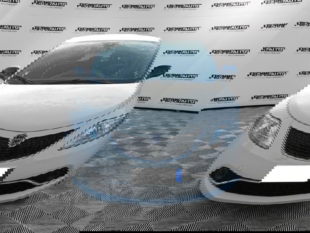 Lancia Ypsilon usata a Piacenza (5)