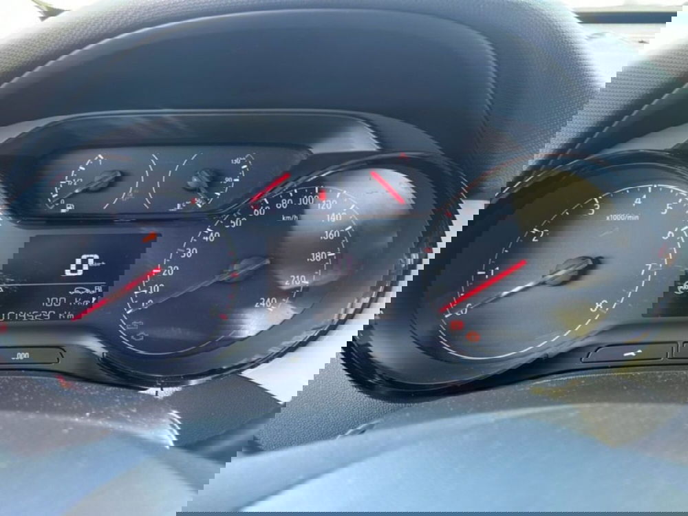 Opel Crossland usata a Foggia (10)