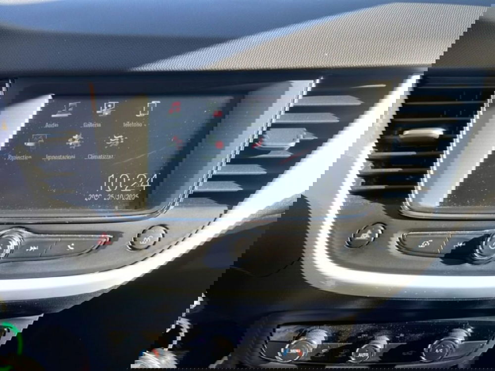 Opel Crossland usata a Foggia (11)