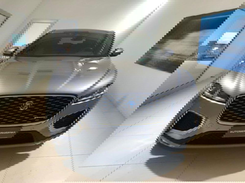 Jaguar F-Pace usata a Venezia (2)