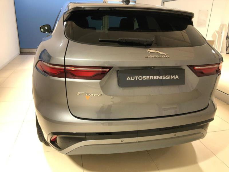 Jaguar F-Pace usata a Venezia (3)