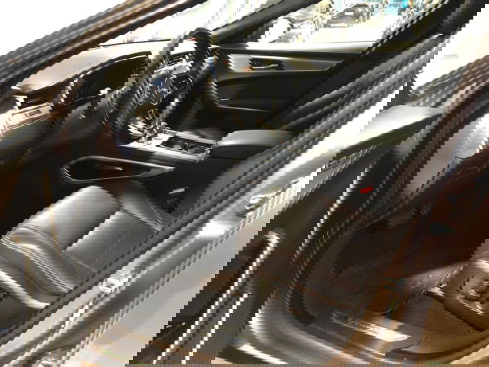 Jaguar F-Pace usata a Venezia (6)