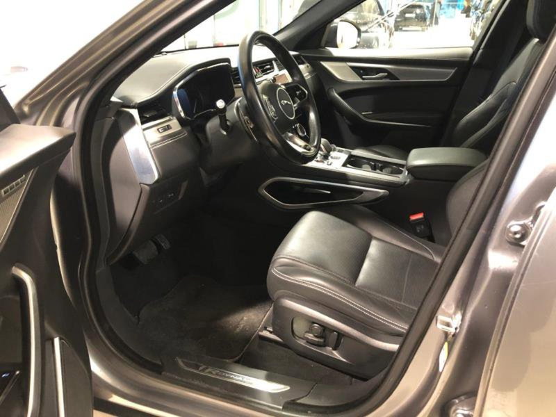 Jaguar F-Pace usata a Venezia (6)