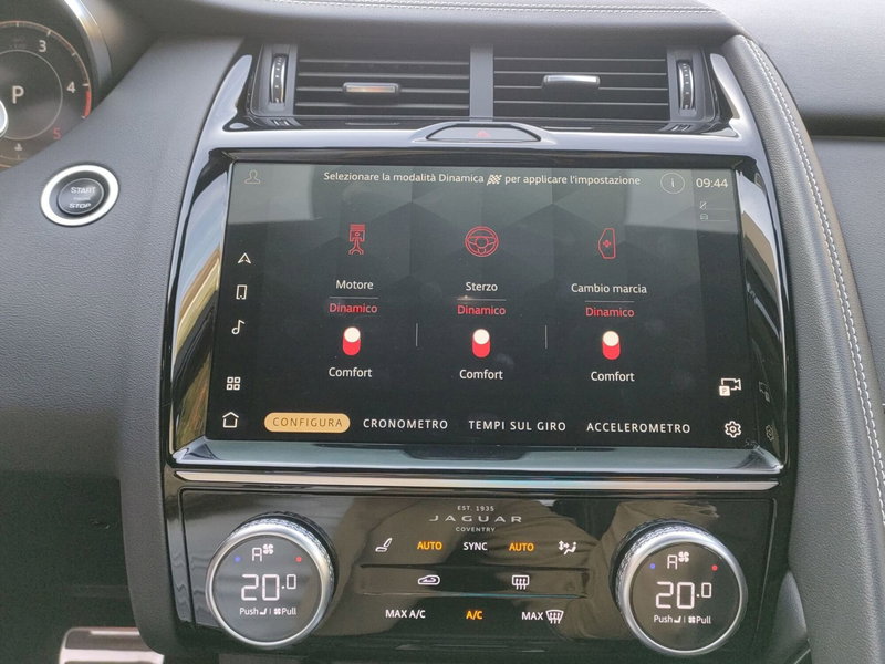 Jaguar E-Pace usata a Milano (19)