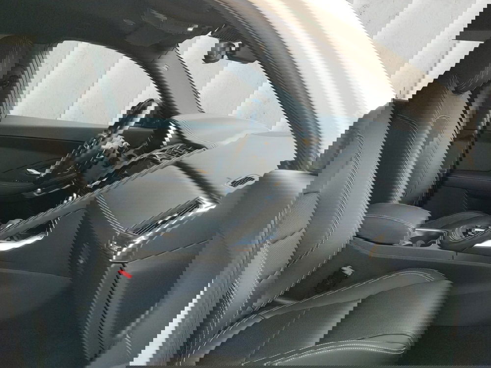 Jaguar E-Pace usata a Milano (3)
