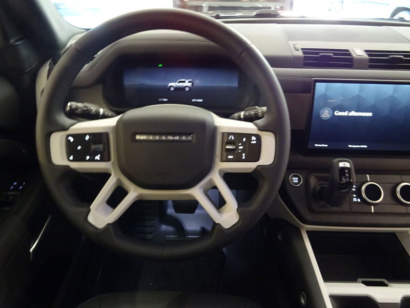 Land Rover Defender usata a Como (10)