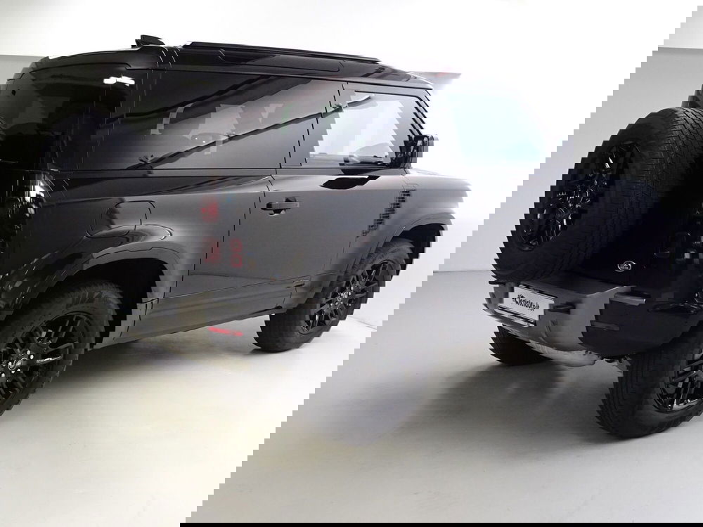 Land Rover Defender usata a Como (2)