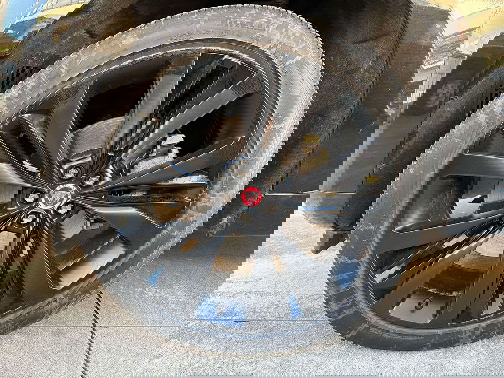 Jaguar F-Pace usata a Siena (9)