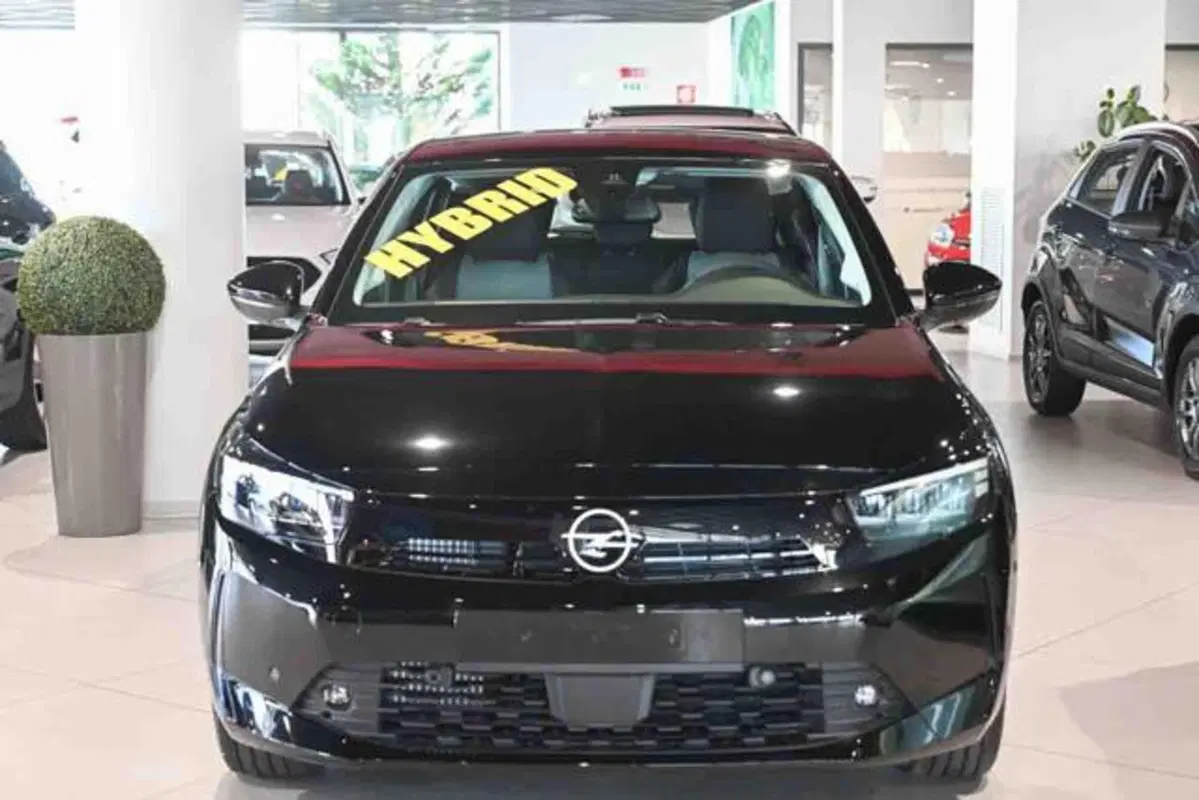Opel Corsa nuova a Torino (2)