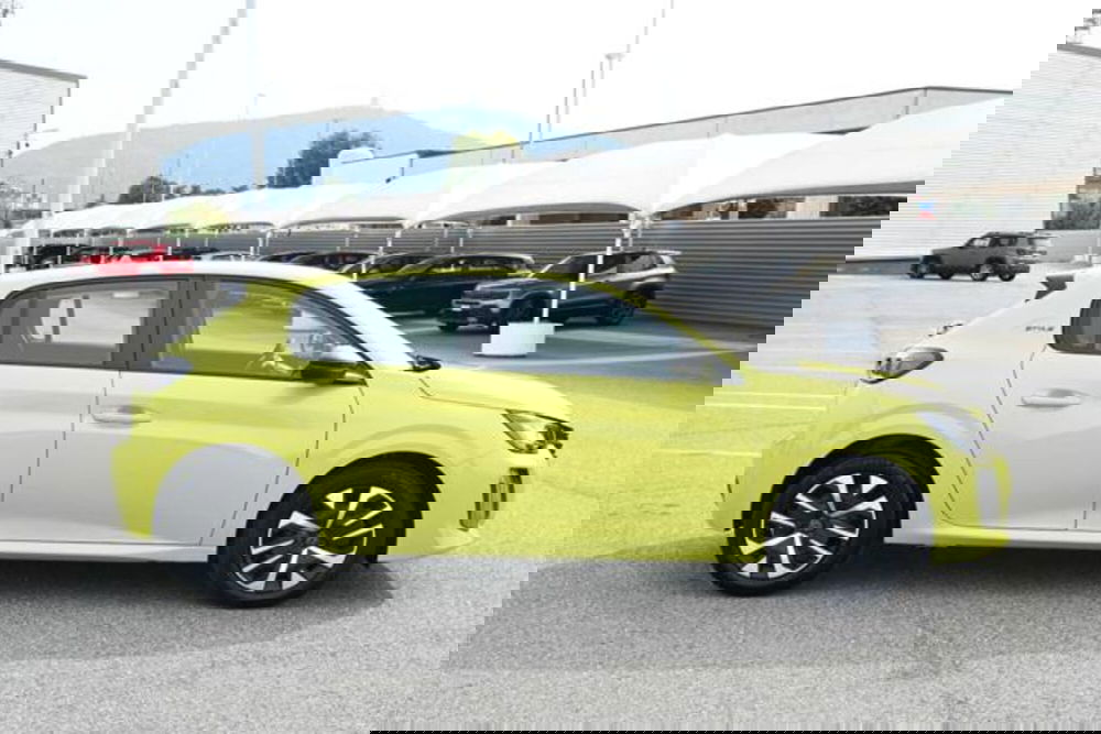 Peugeot 208 nuova a Torino (4)