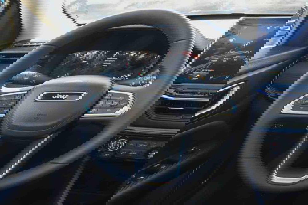 Jeep Compass nuova a Torino (17)