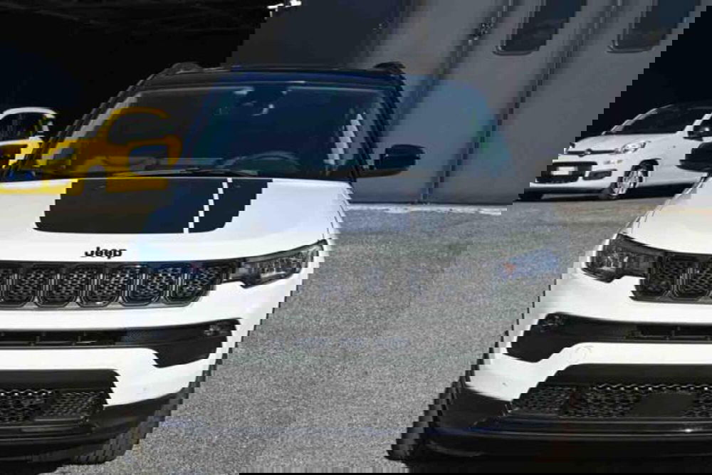 Jeep Compass nuova a Torino (2)