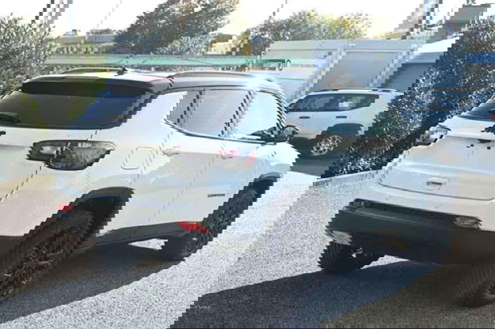 Jeep Compass nuova a Torino (5)