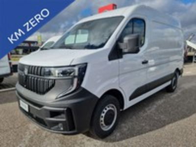 Renault Master Furgone T33 2.0 blue dci 130cv L2H2 nuova a Reana del Rojale