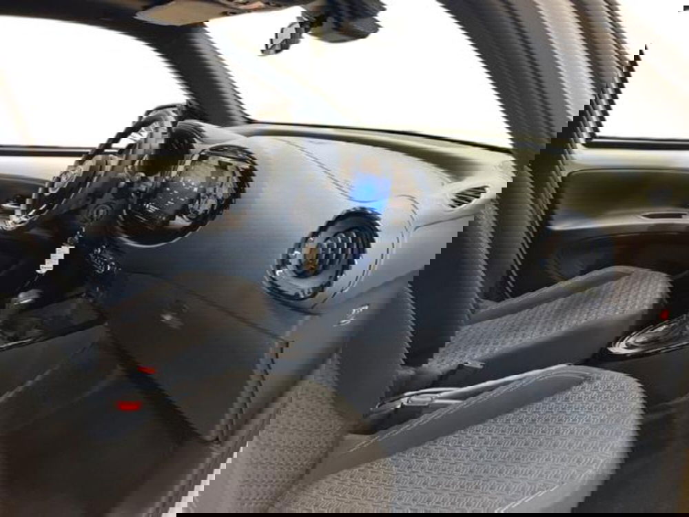 Toyota Aygo X usata a Vercelli (6)