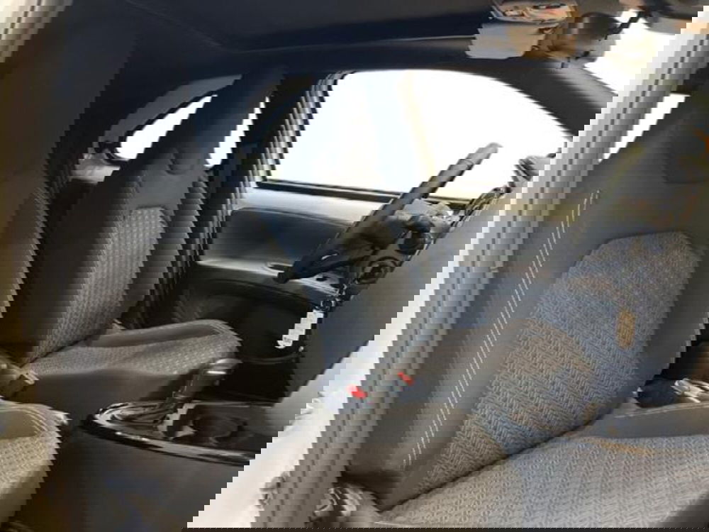 Toyota Aygo X usata a Vercelli (7)